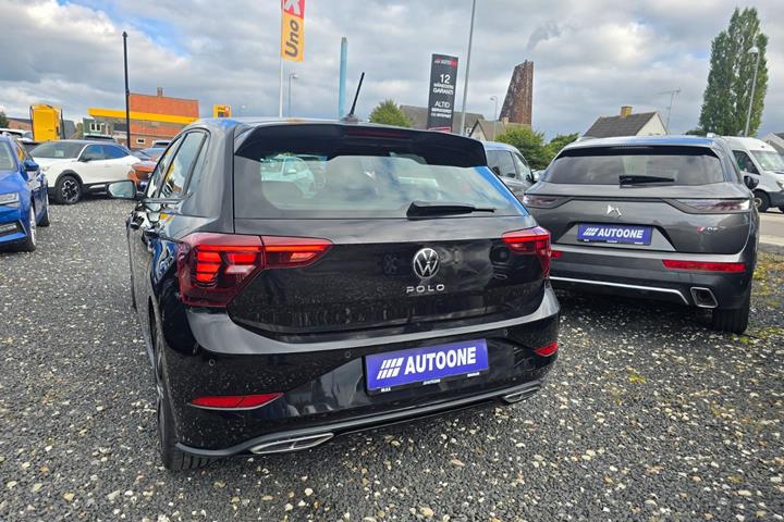 Sort VW Polo fra 2023