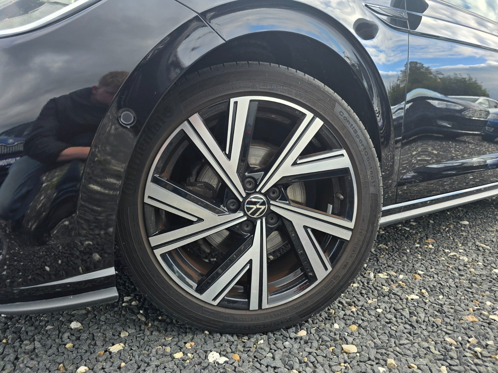 Sort VW Polo fra 2023