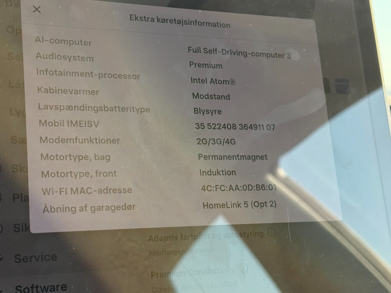 Blå Tesla Model 3 fra 2019