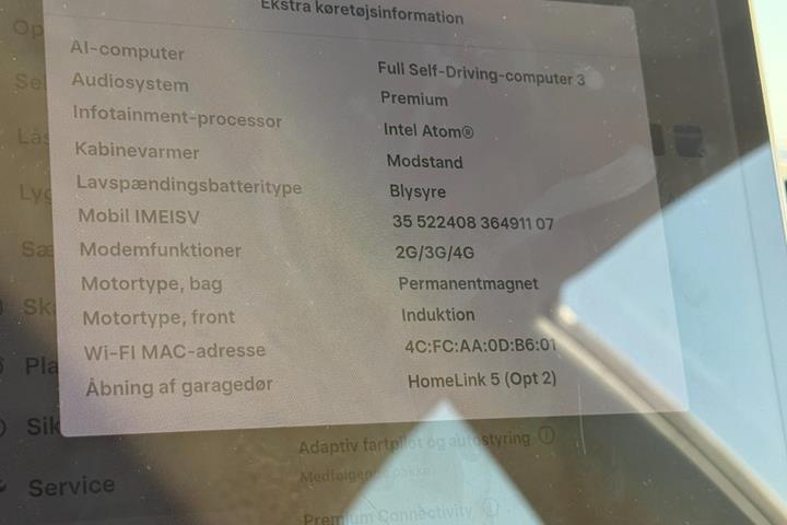 Blå Tesla Model 3 fra 2019