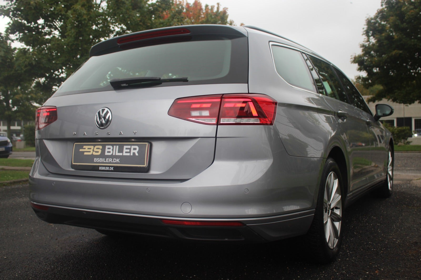 Sølv VW Passat fra 2020