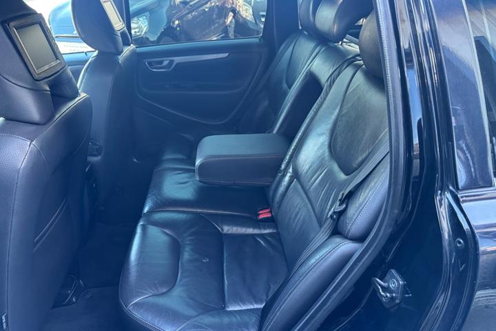 Sort Volvo V70 fra 2006