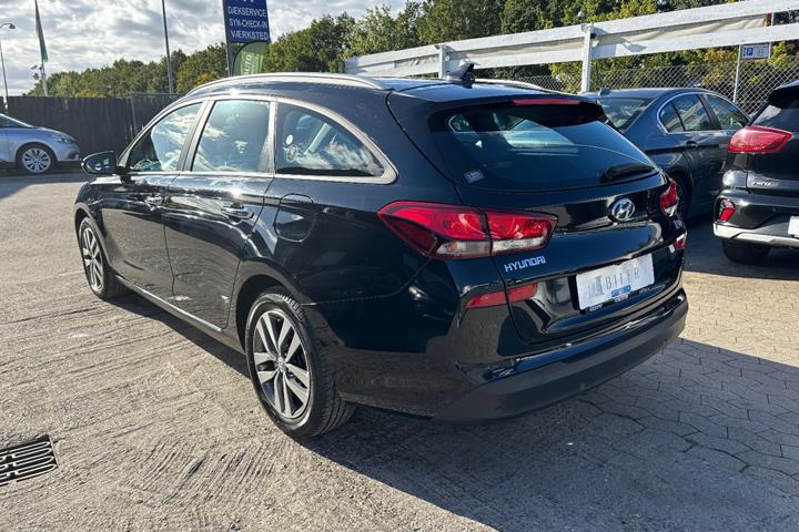 Hvid Hyundai i30 fra 2017