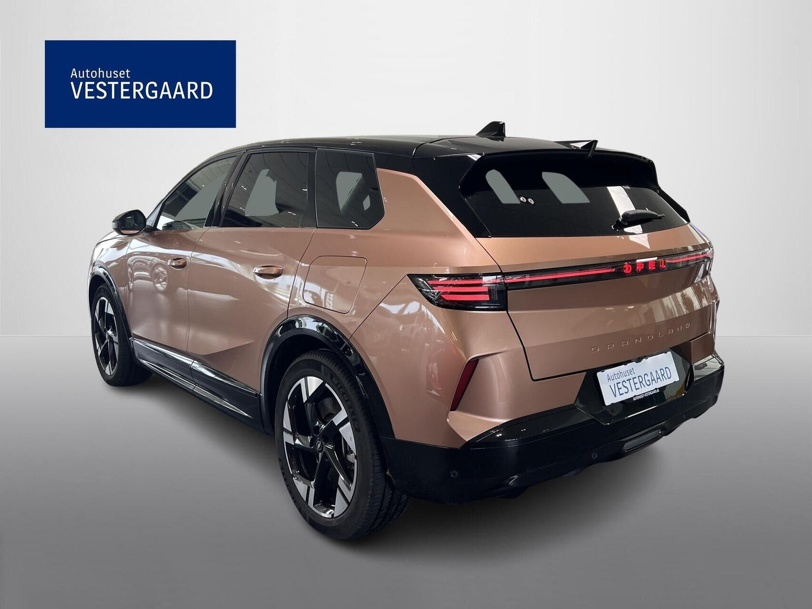 Brun Opel Grandland-e fra 2025