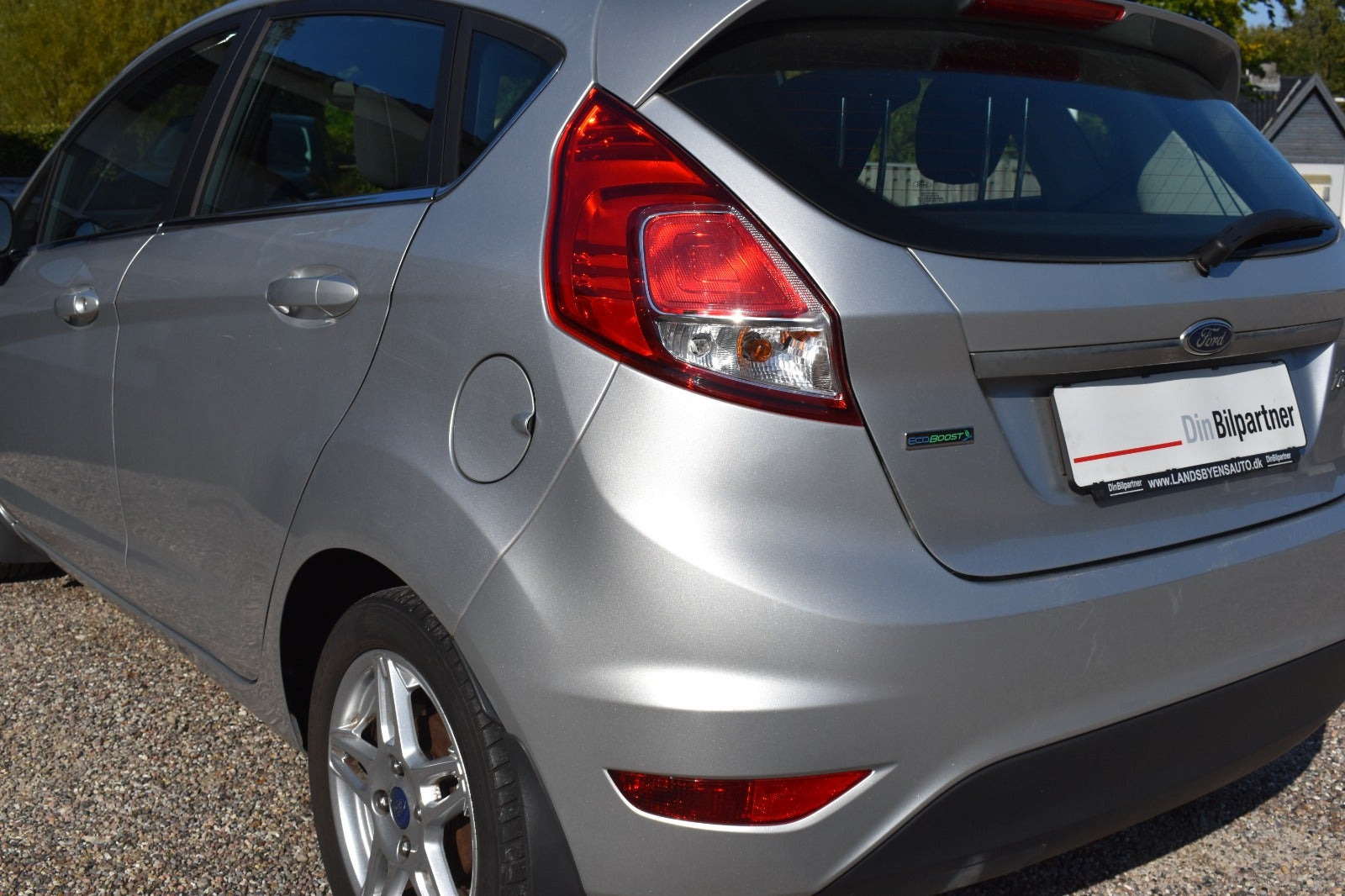 Sølv Ford Fiesta fra 2015
