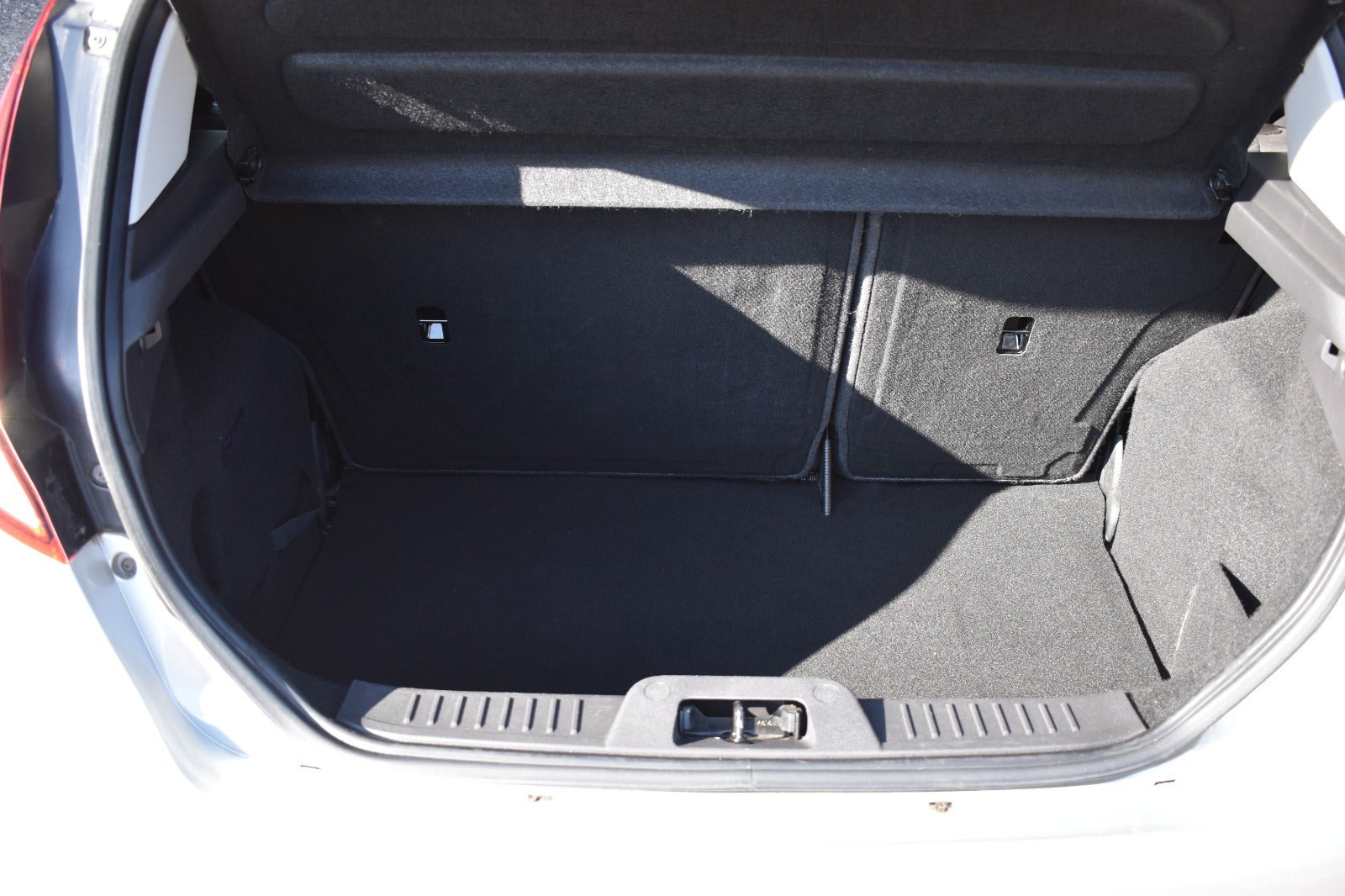 Sølv Ford Fiesta fra 2015
