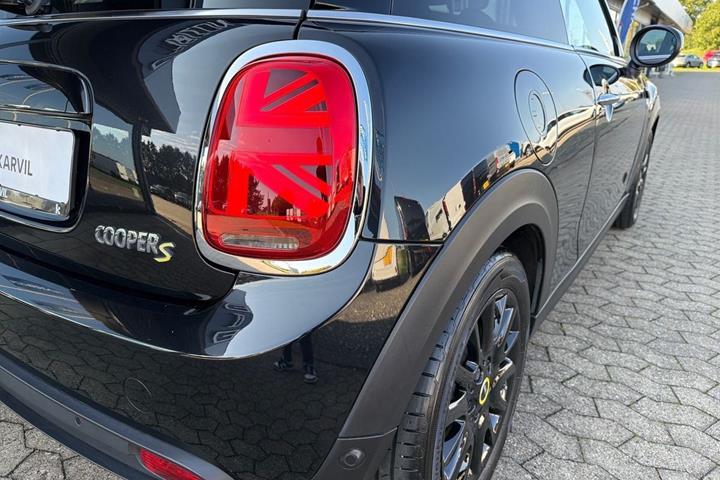 Sort Mini Cooper SE fra 2022