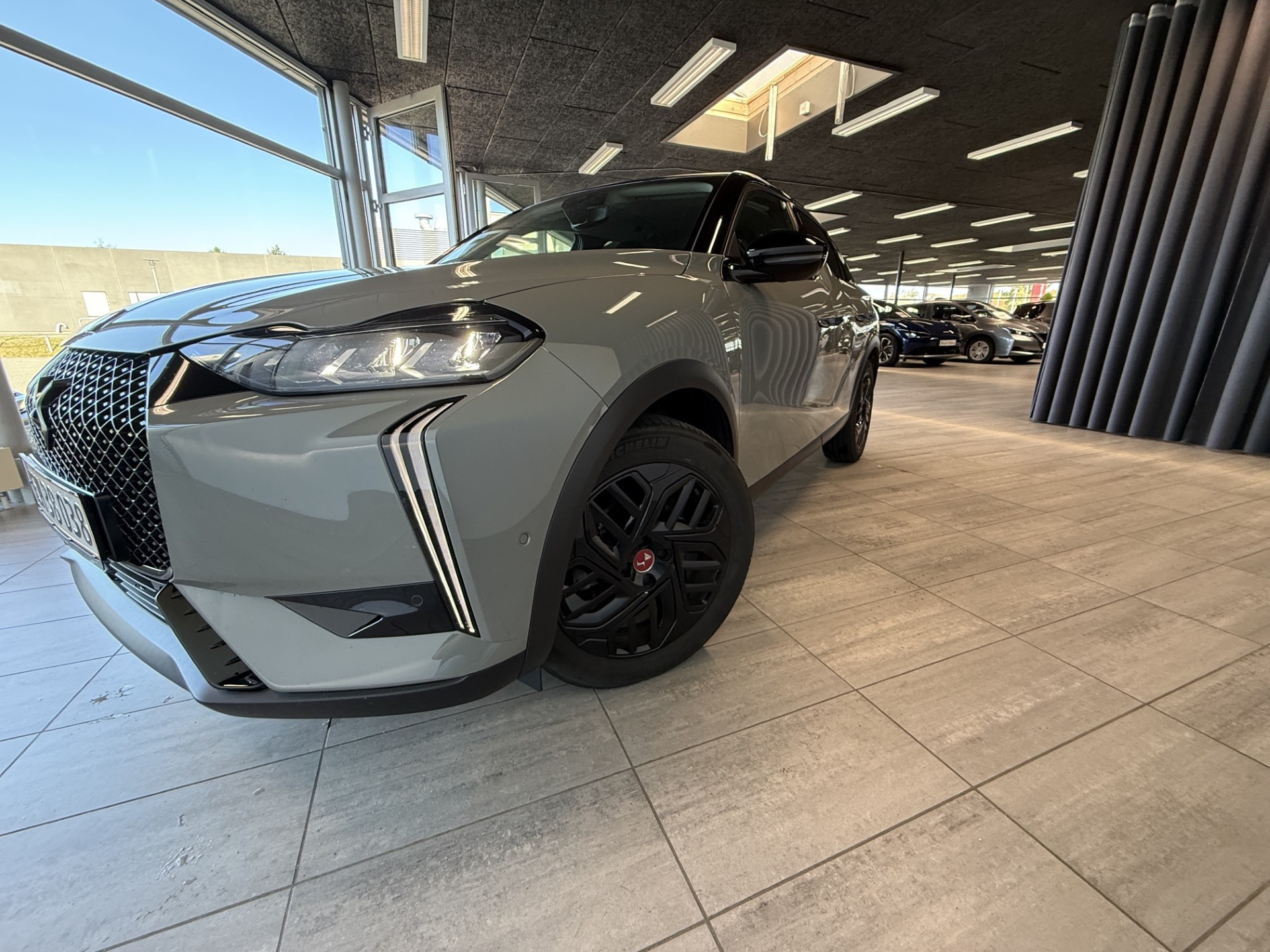 Grå DS DS 3 fra 2024