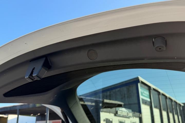 undefined Tesla Model Y fra 2023