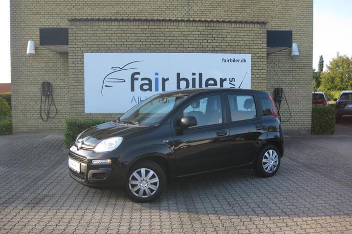 Sort Fiat Panda fra 2012