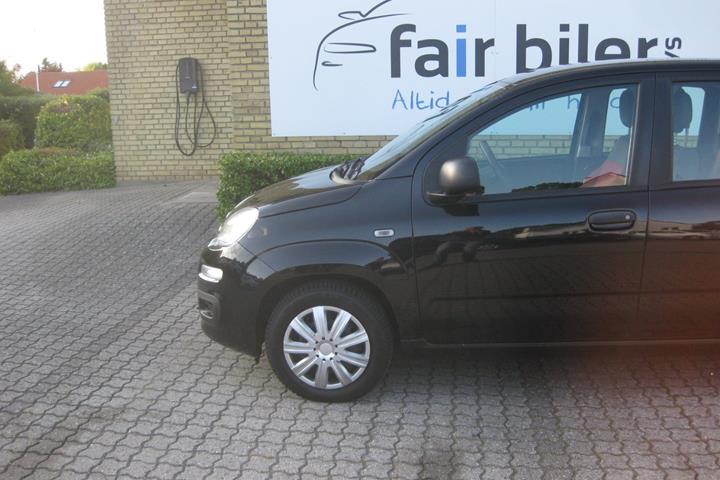 Sort Fiat Panda fra 2012