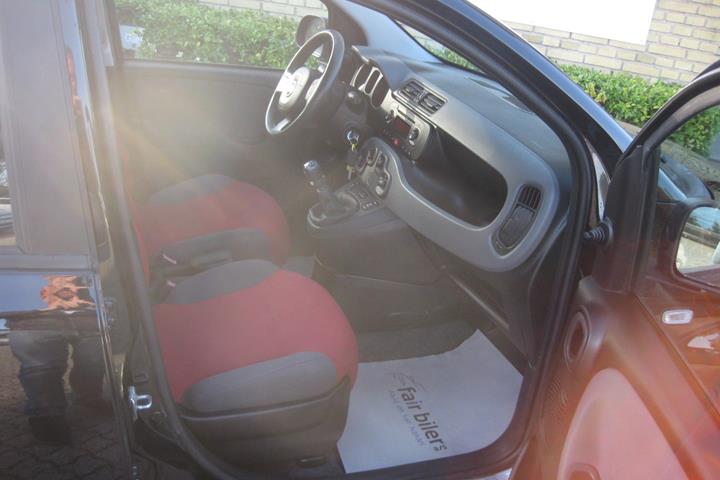 Sort Fiat Panda fra 2012