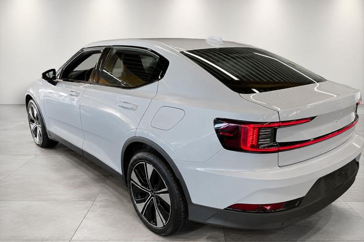 Hvid Polestar 2 fra 2023