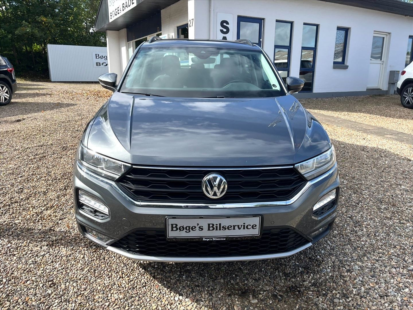 Grå VW T-Roc fra 2020