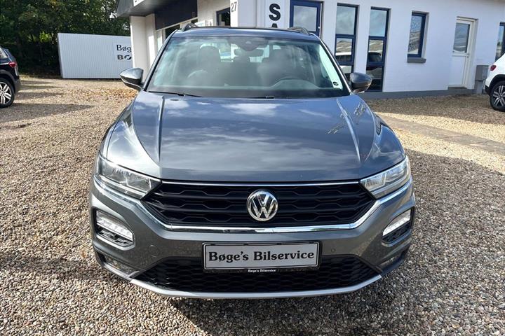 Grå VW T-Roc fra 2020