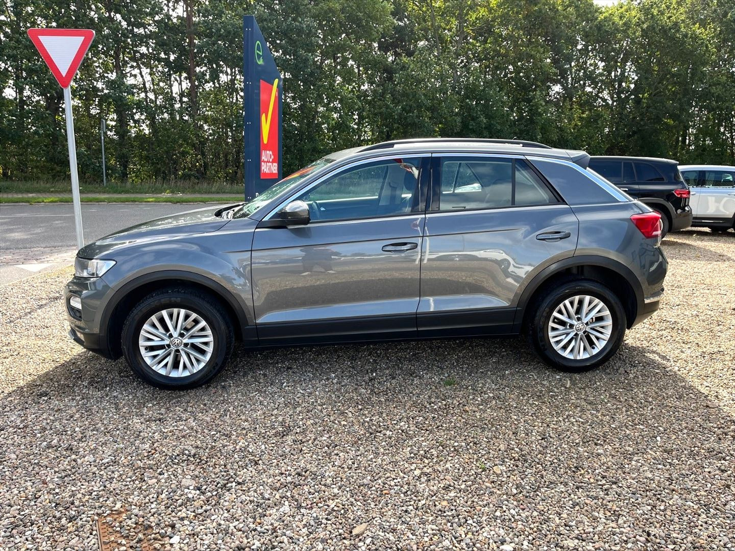 Grå VW T-Roc fra 2020