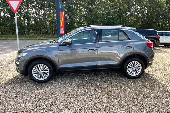 Grå VW T-Roc fra 2020