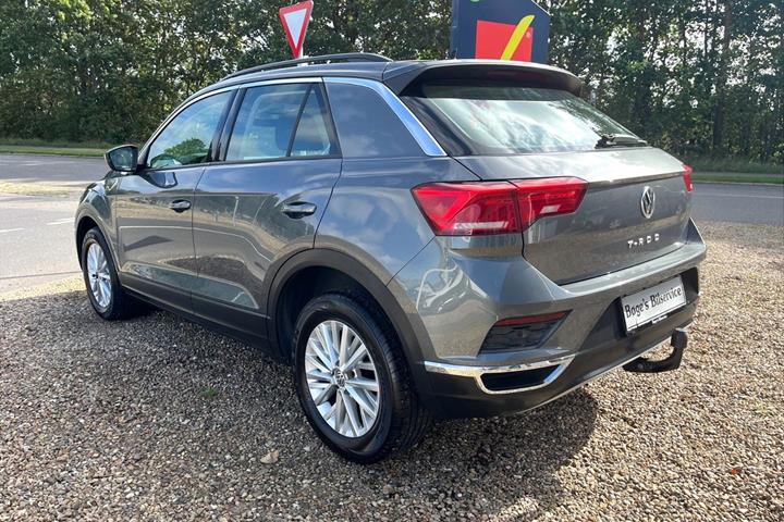 Grå VW T-Roc fra 2020