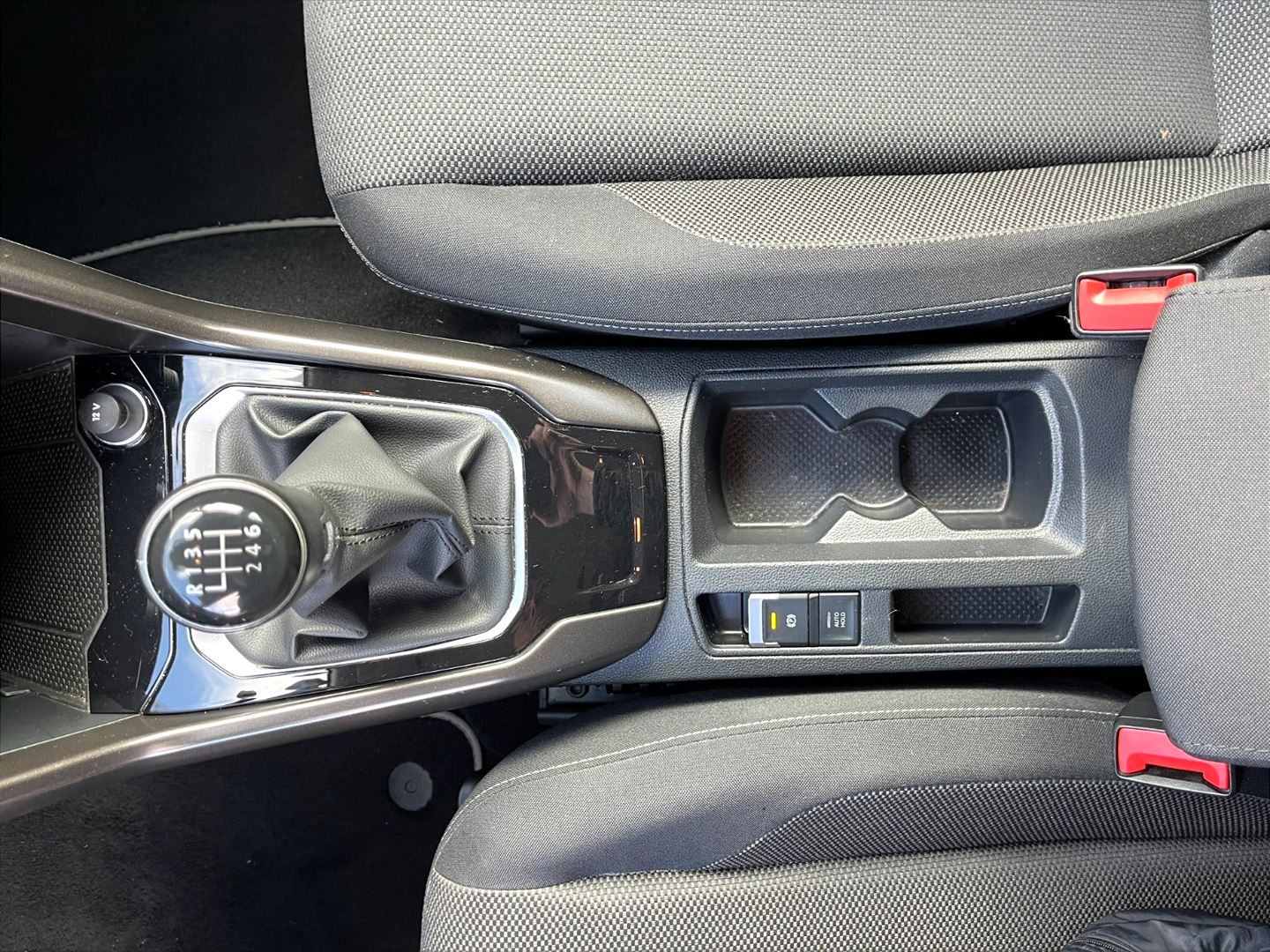 Grå VW T-Roc fra 2020
