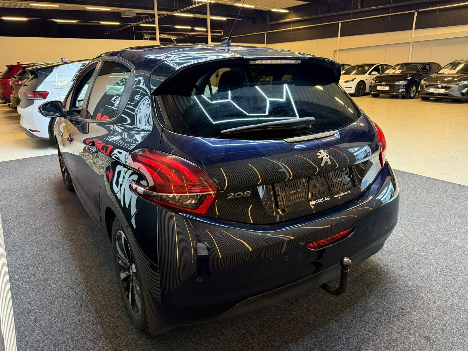 Blå Peugeot 208 fra 2018