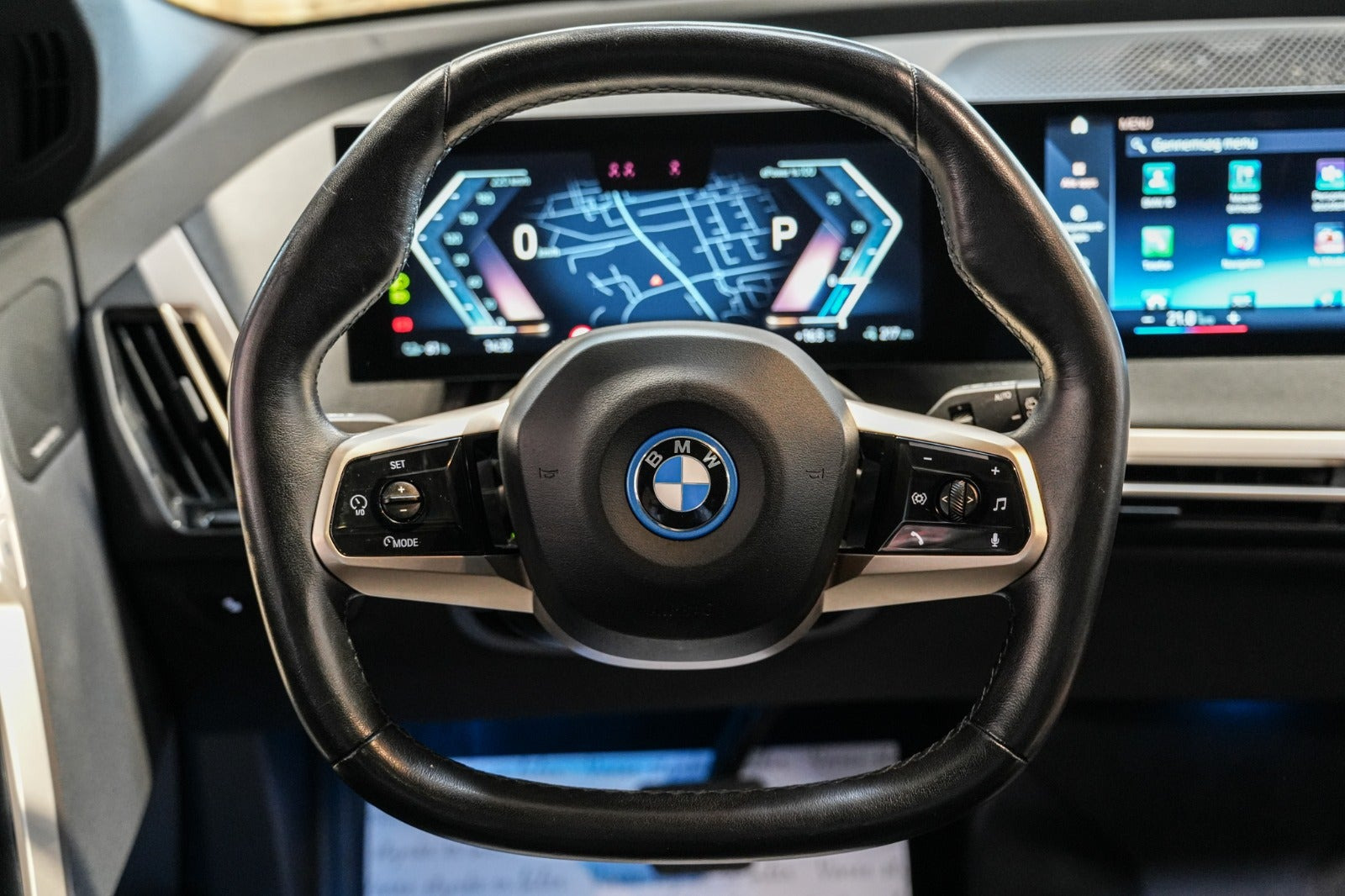 Sort BMW iX fra 2021