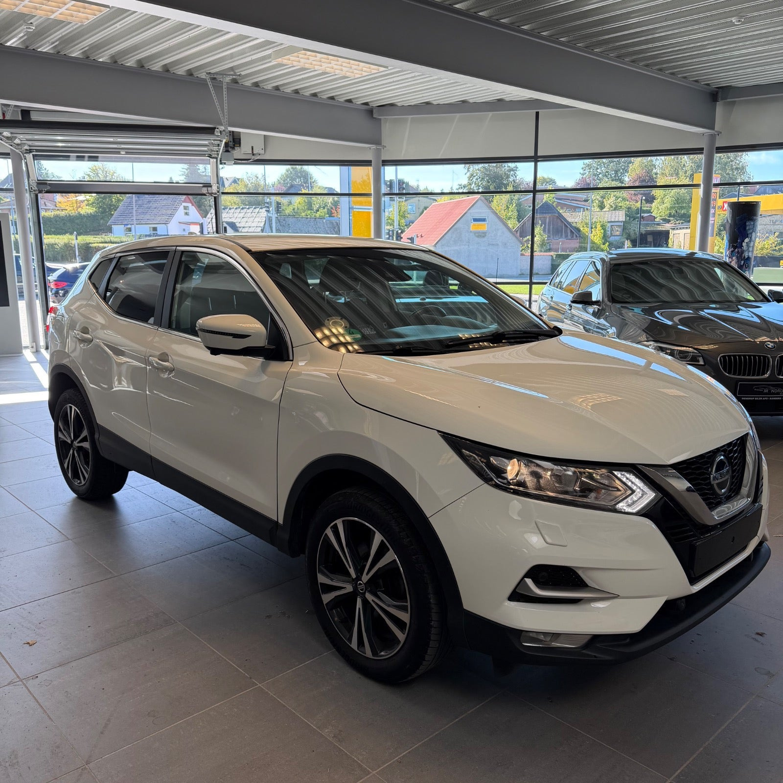 Hvid Nissan Qashqai fra 2020