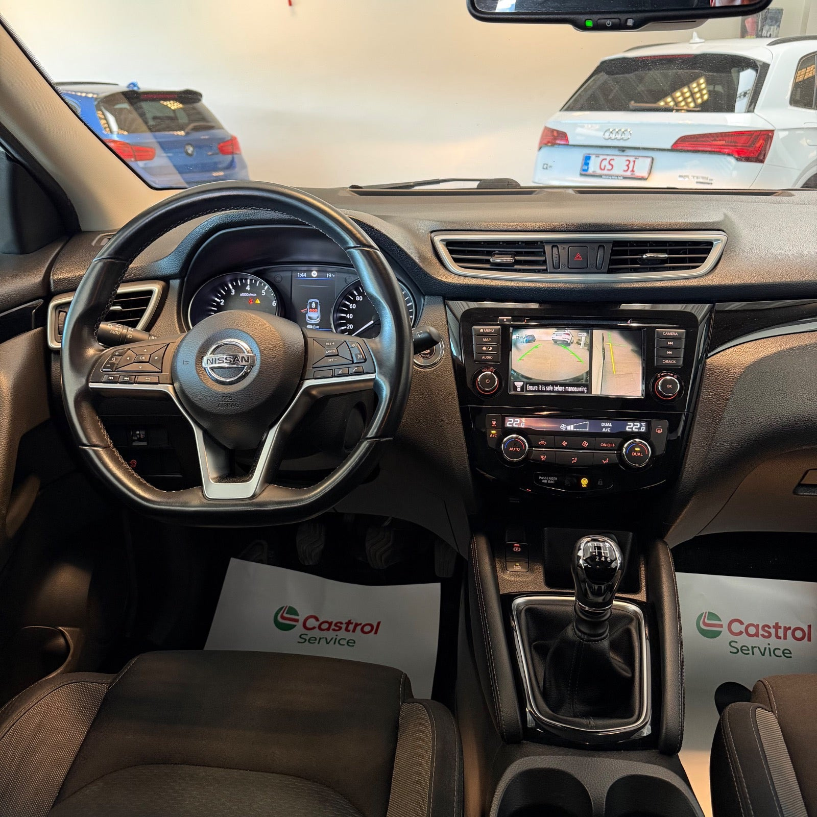 Hvid Nissan Qashqai fra 2020