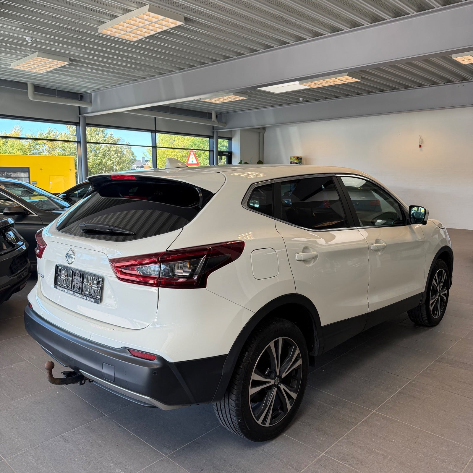 Hvid Nissan Qashqai fra 2020