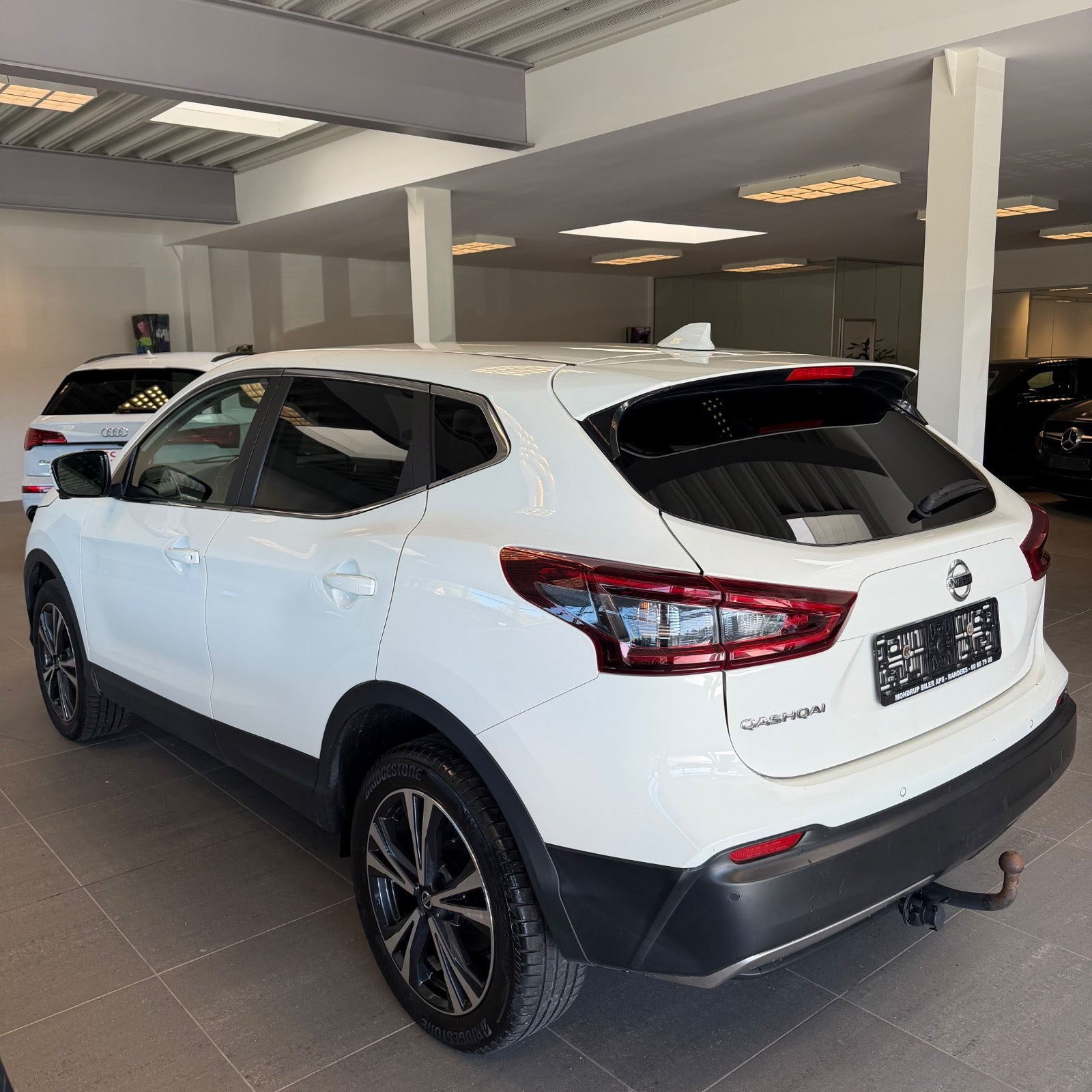 Hvid Nissan Qashqai fra 2020