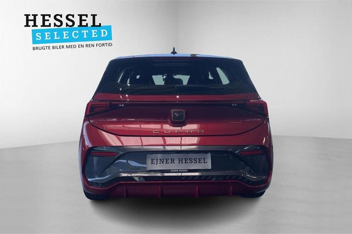 Rød Cupra Born fra 2023