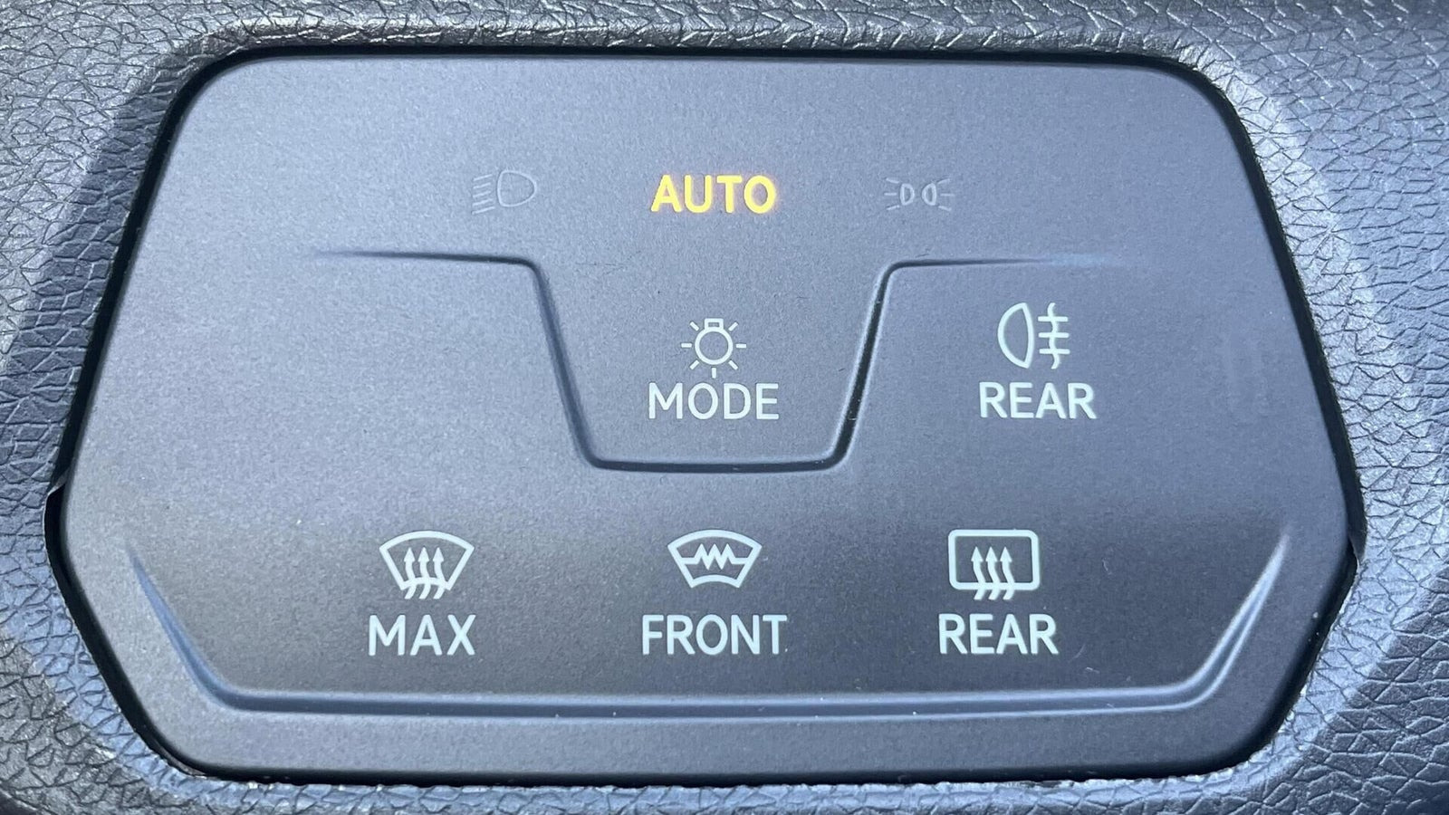 Grå VW ID.4 fra 2023