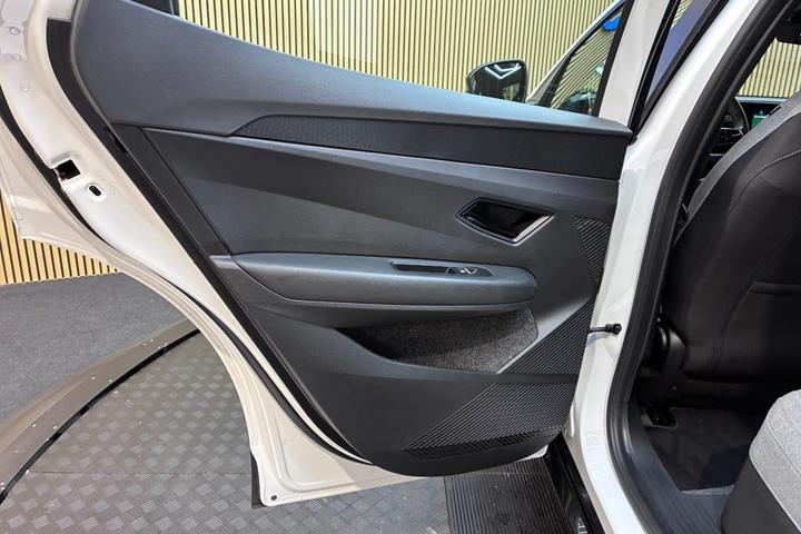 Hvid Renault Megane E-Tech fra 2023
