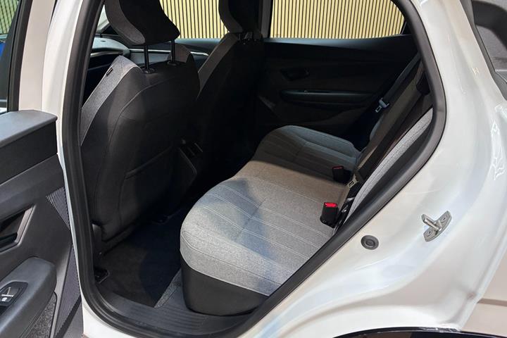 Hvid Renault Megane E-Tech fra 2023