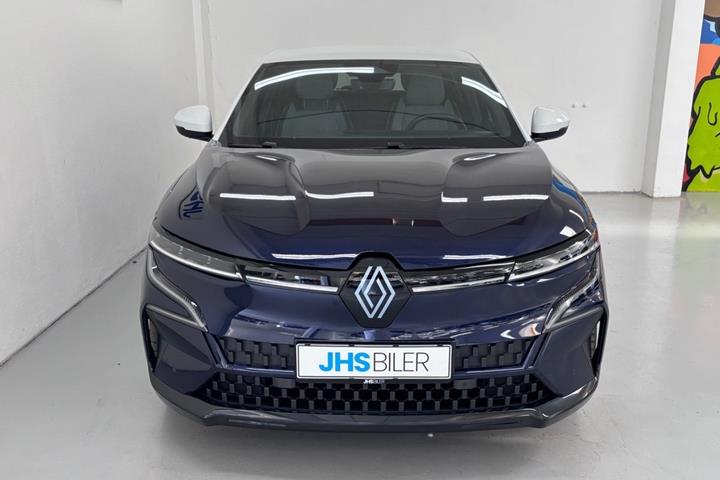 Blå Renault Megane E-Tech fra 2024