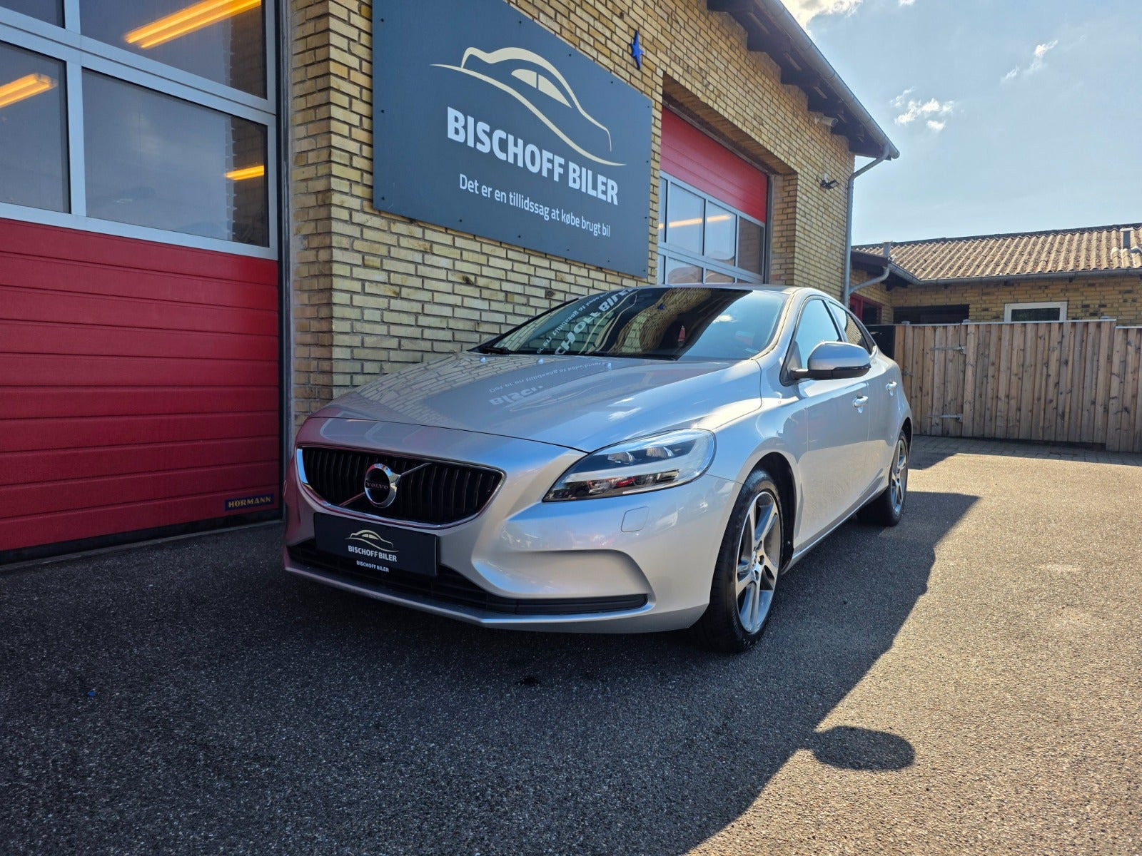 Volvo V40 2,0 T3 152 Momentum