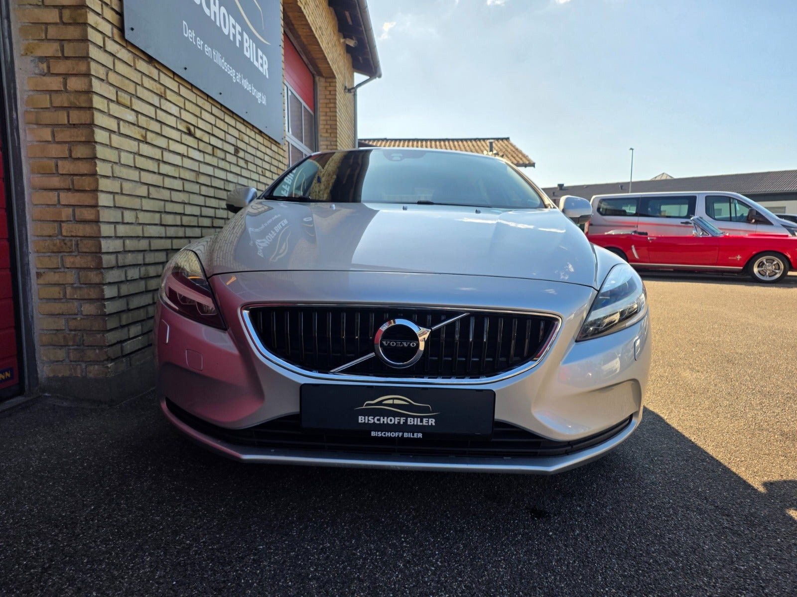 Sølv Volvo V40 fra 2017