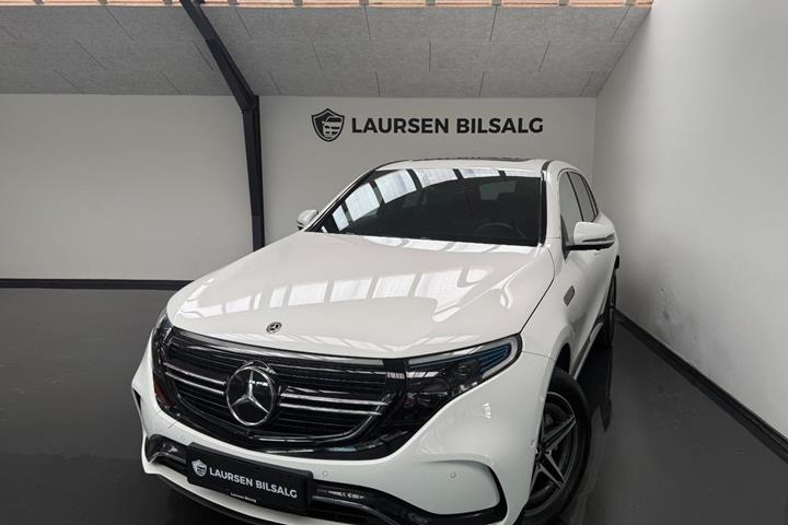 Hvid Mercedes EQC400 fra 2020