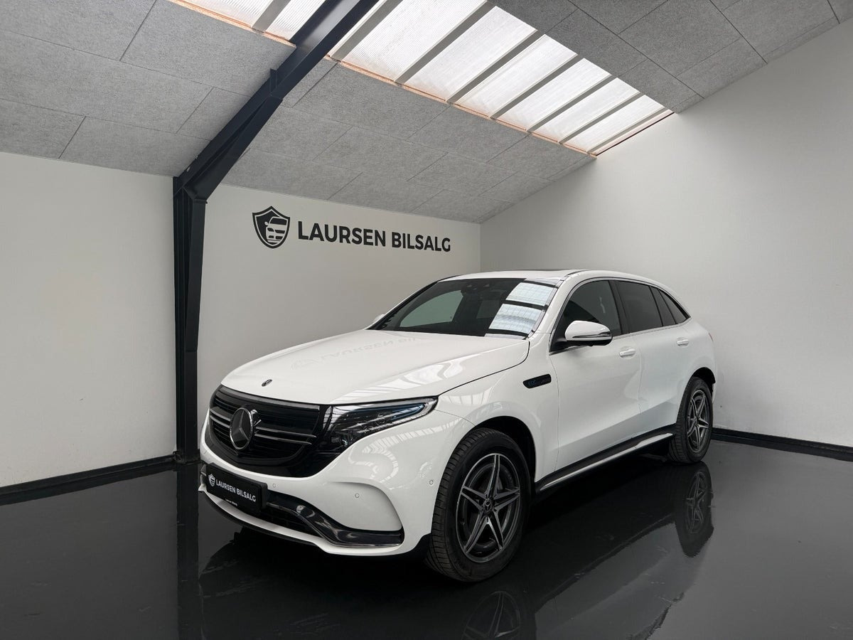 Hvid Mercedes EQC400 fra 2020