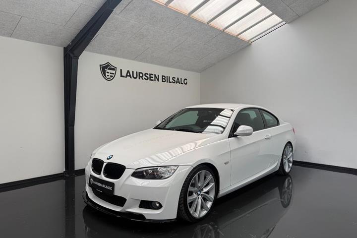 Hvid BMW 320d fra 2010