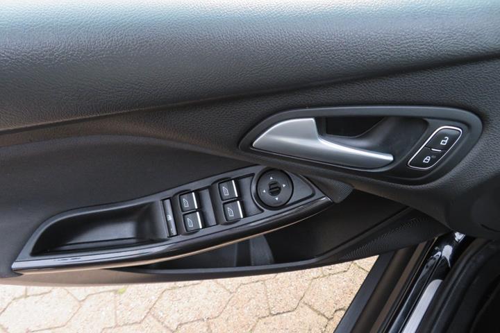 Sort Ford Focus fra 2018