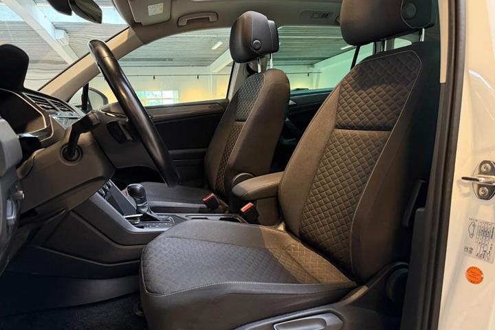 Hvid VW Tiguan fra 2018