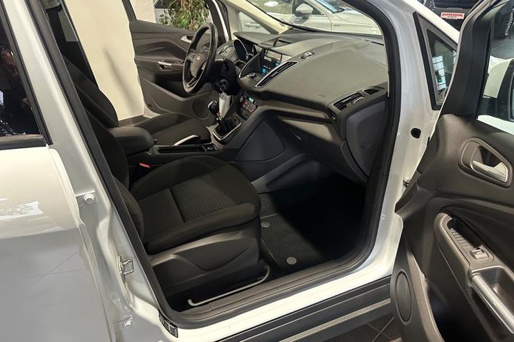 Hvid Ford C-MAX fra 2019