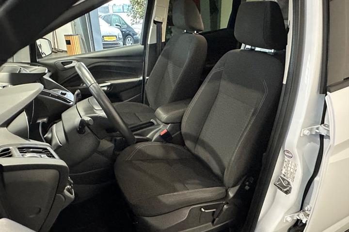 Hvid Ford C-MAX fra 2019