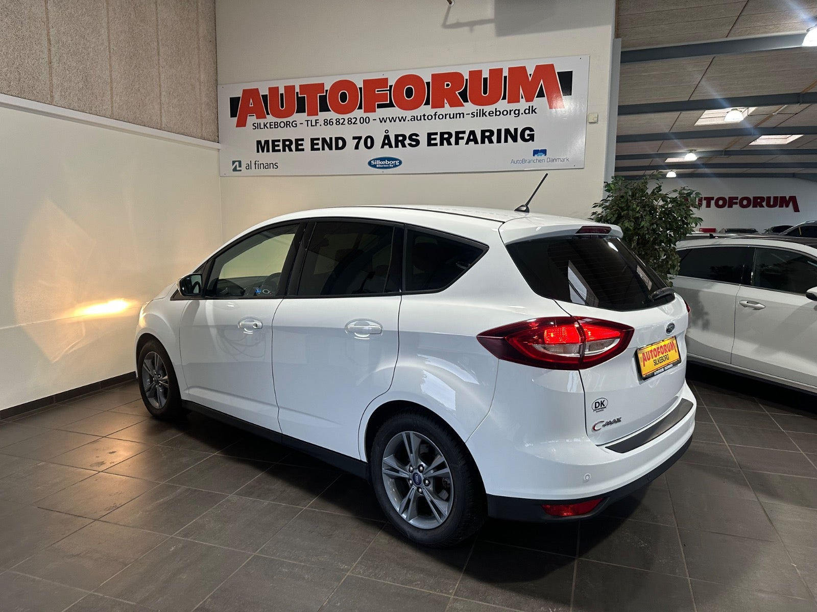 Hvid Ford C-MAX fra 2019