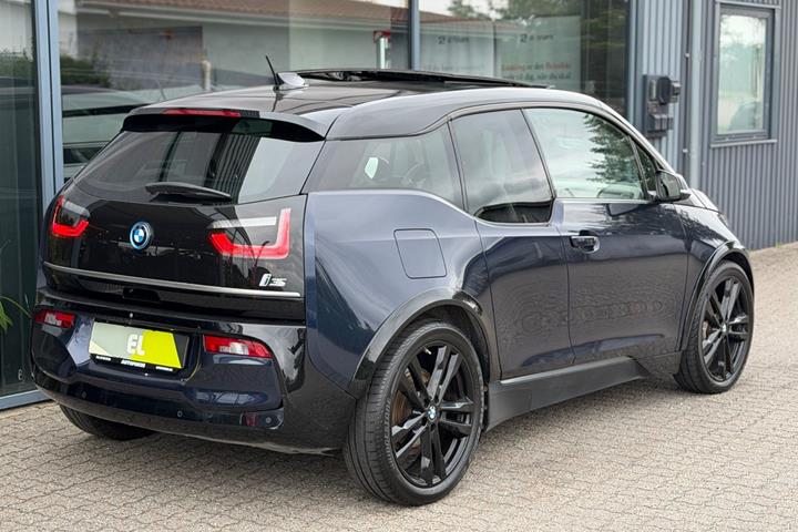 Blå BMW i3s fra 2020