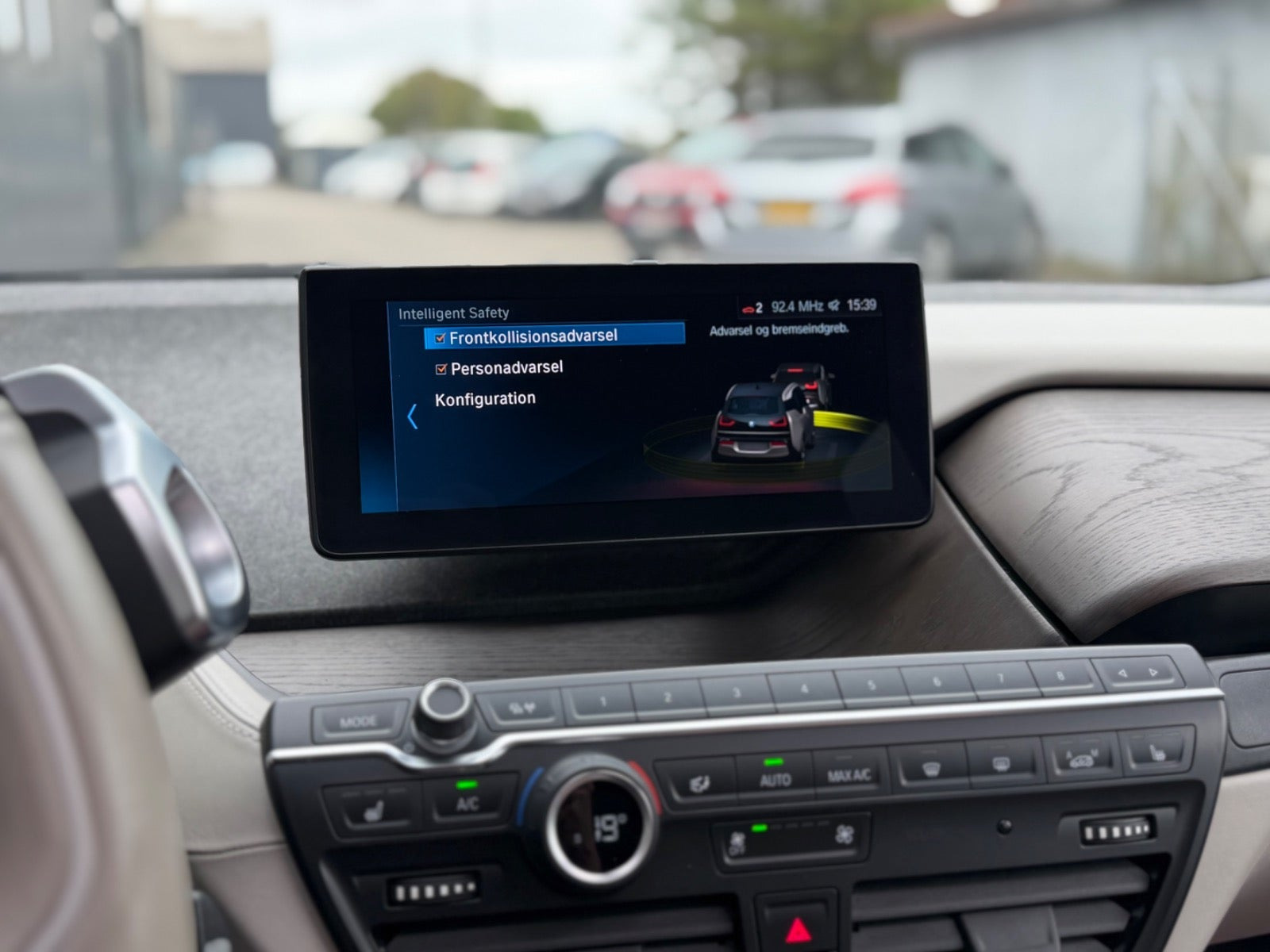 Blå BMW i3s fra 2020