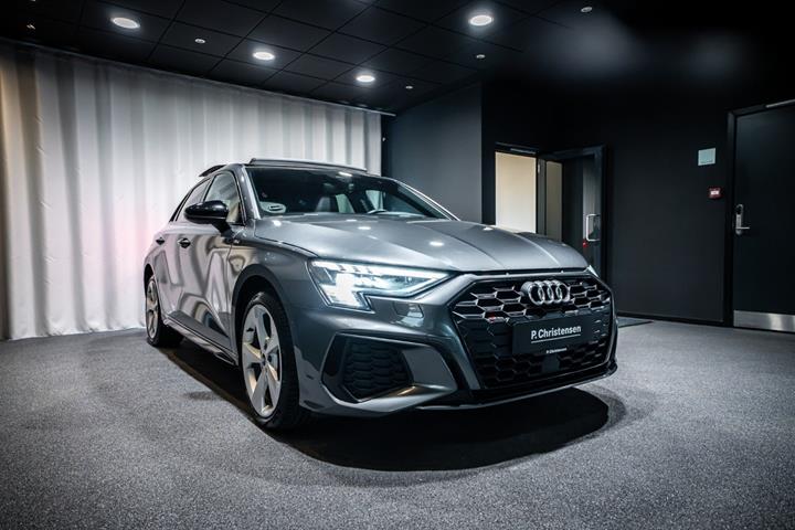 Grå Audi A3 fra 2021