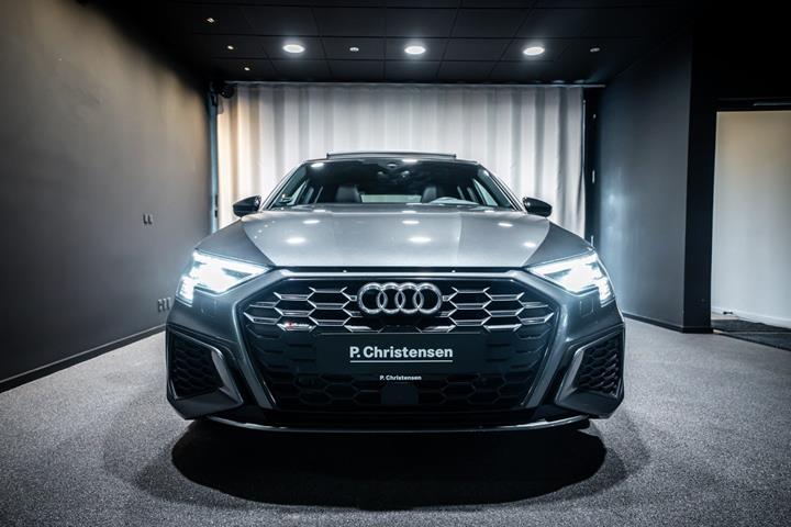 Grå Audi A3 fra 2021
