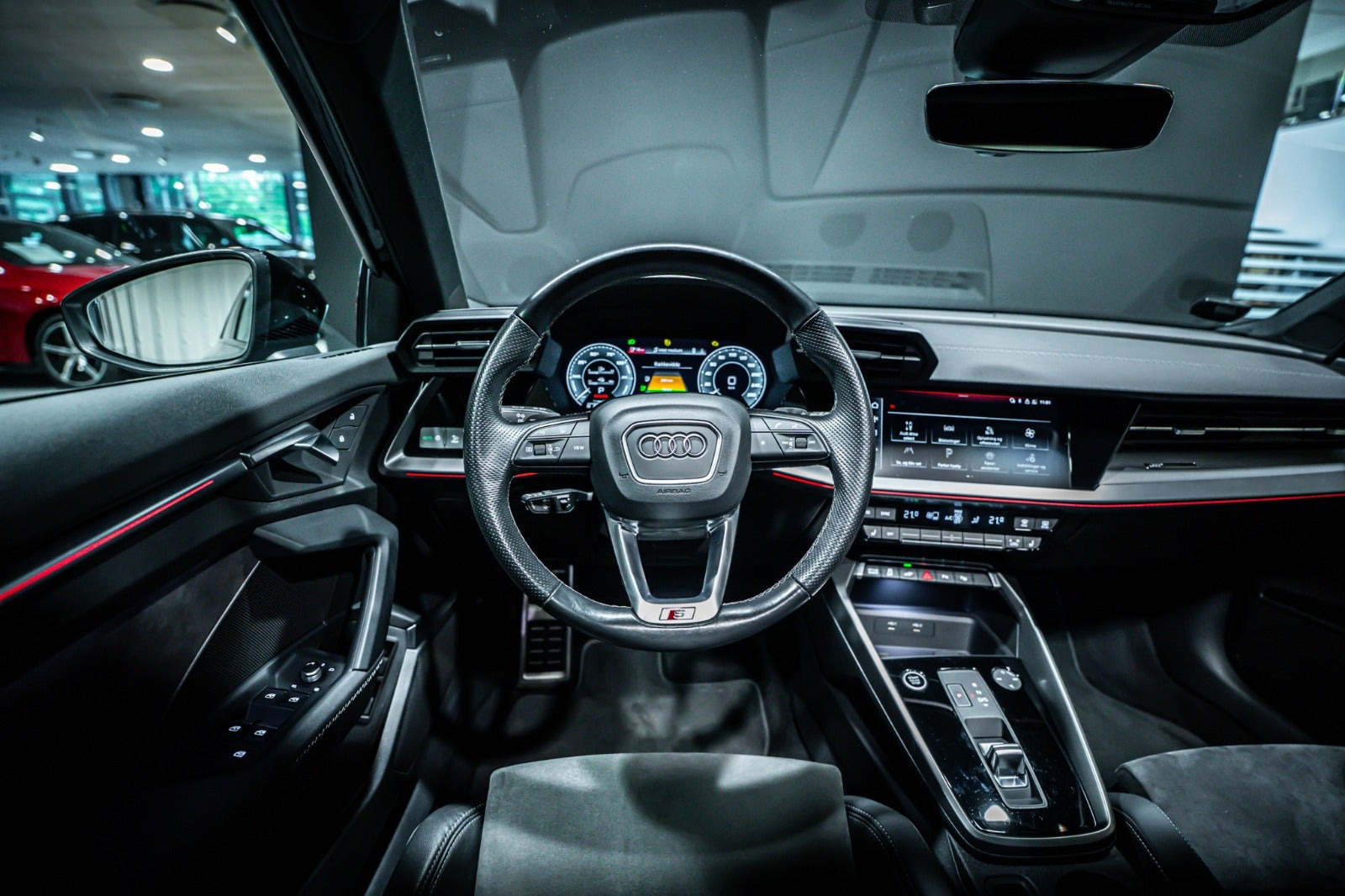 Grå Audi A3 fra 2021