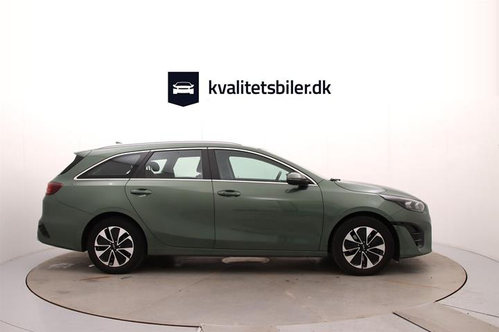 Grøn Kia Ceed fra 2023